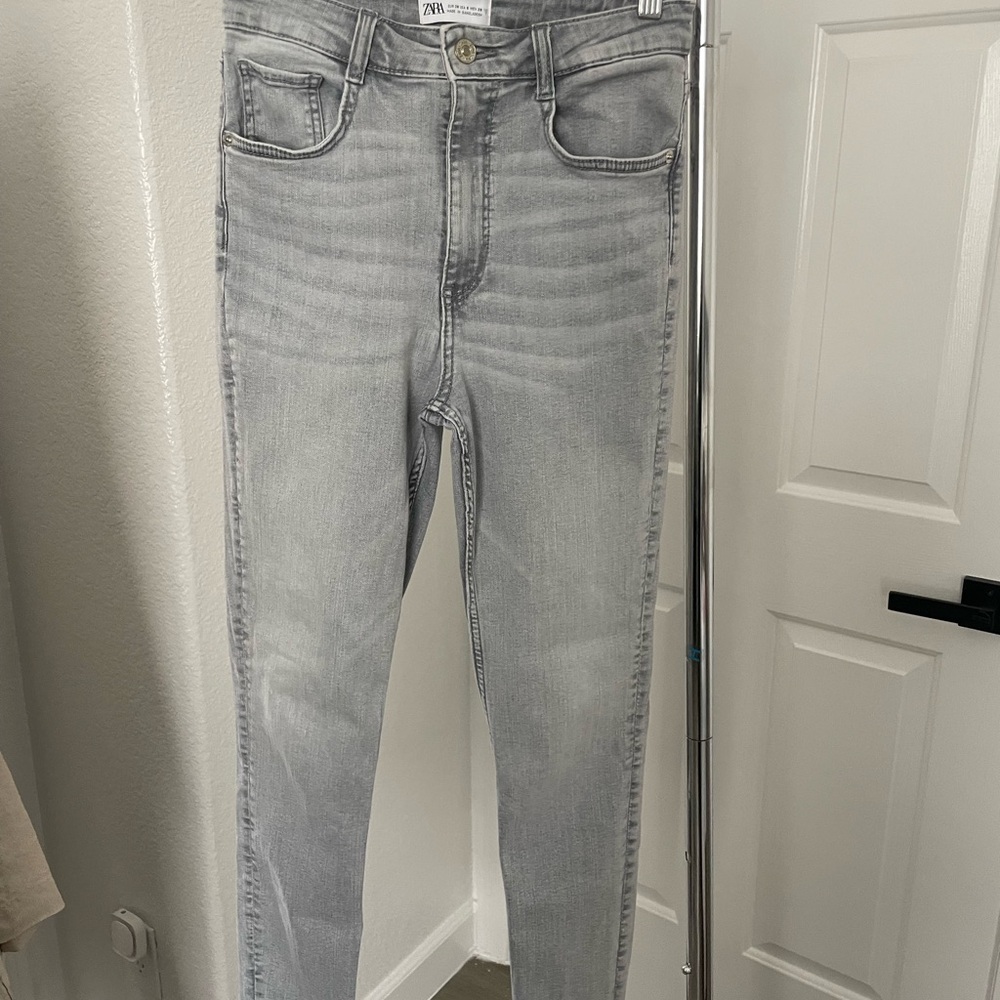 Zara Light Gray Denim Jeans